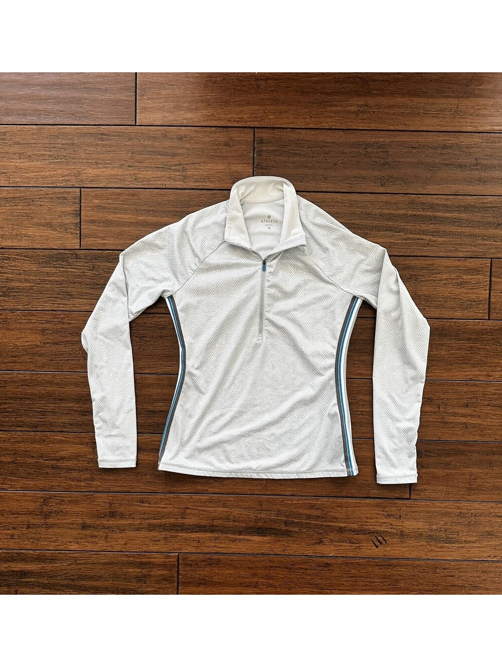 Athleta Womens Grey Chevron Herringbone Quarter Zip Pullover Thumbholes Size M
